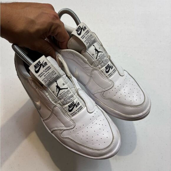 Women’s White Nike Jordan Retro 1 Low Slip On Sneakers Shoes Size 8 Y2K Gym Run - Picture 3 of 7
